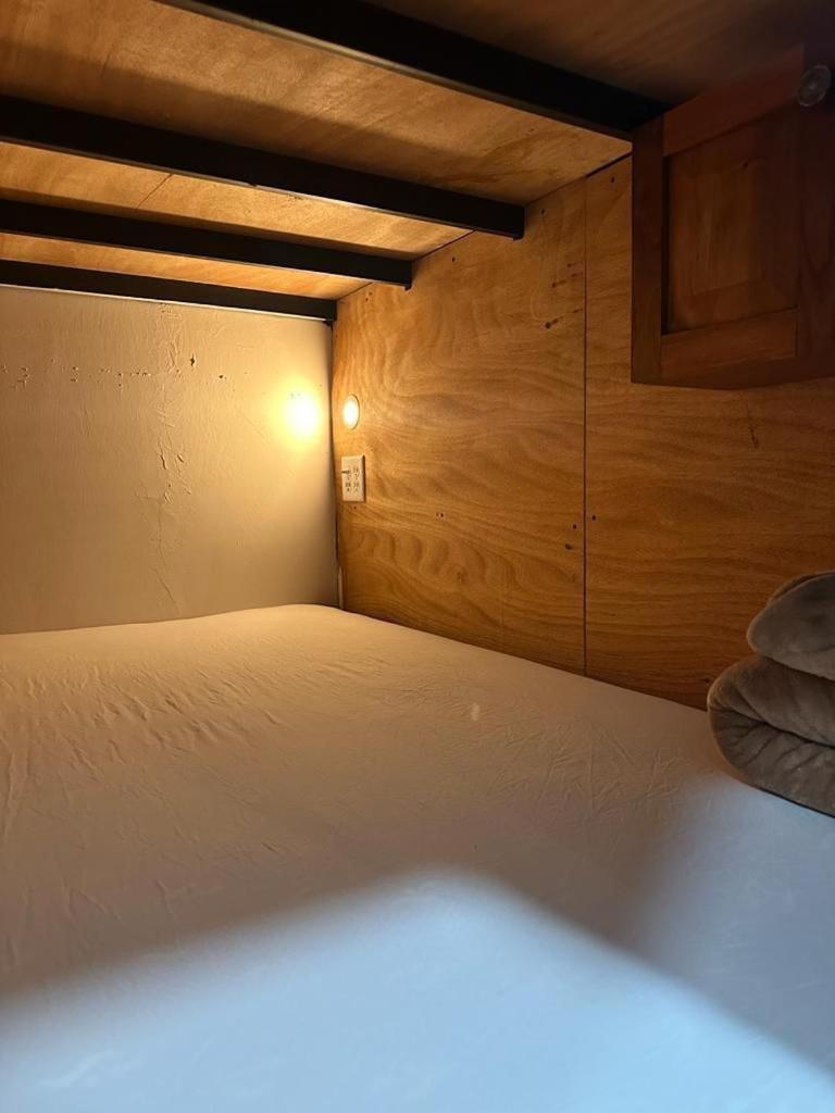 Blasina Beer Hostel Бокете Экстерьер фото